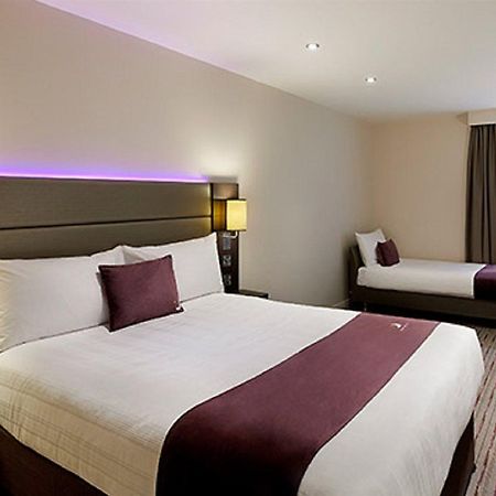 Premier Inn Gatwick Crawley Town West Ngoại thất bức ảnh